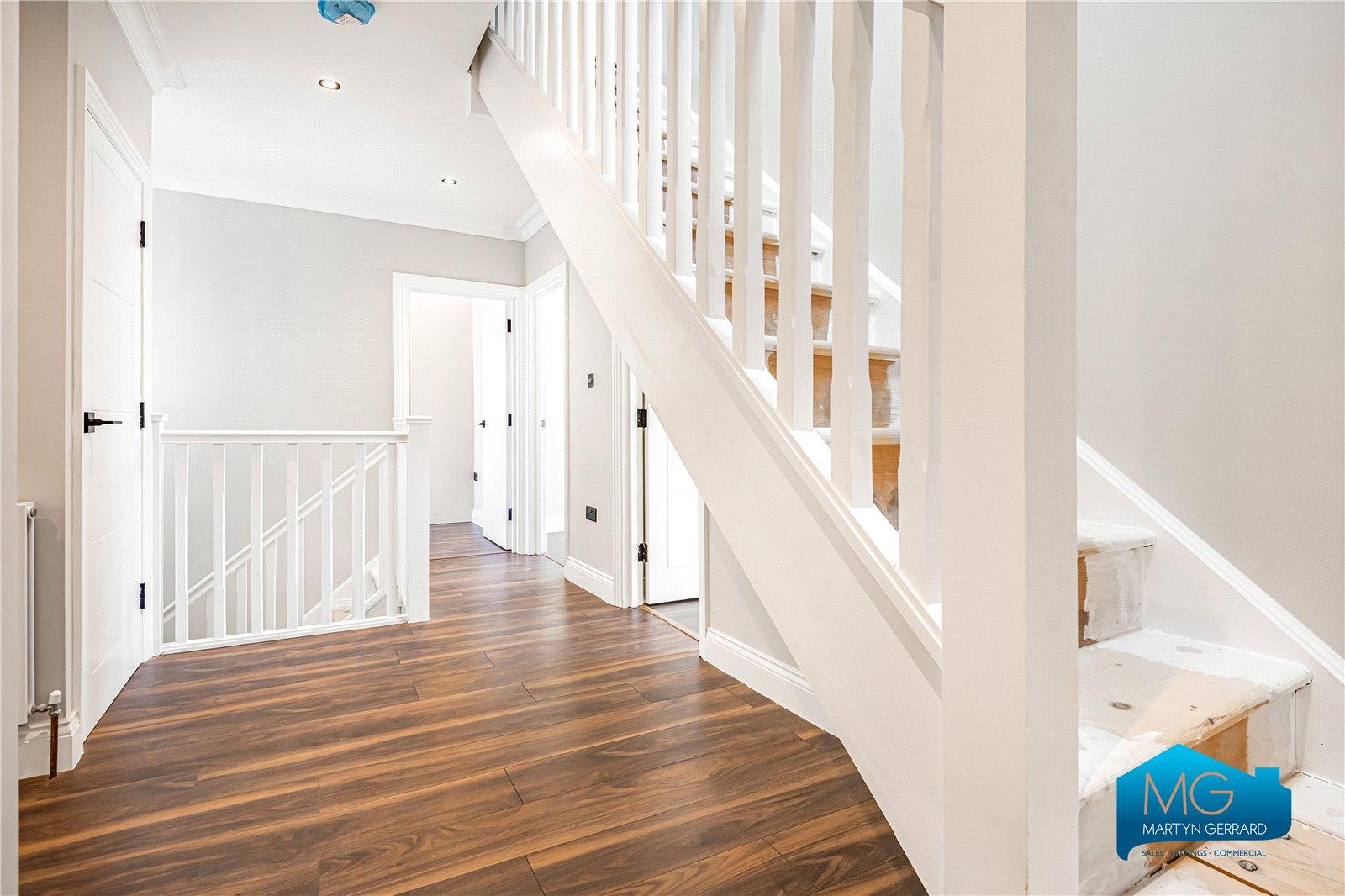7 bedroom Detached House to rent - Martyn Gerrard