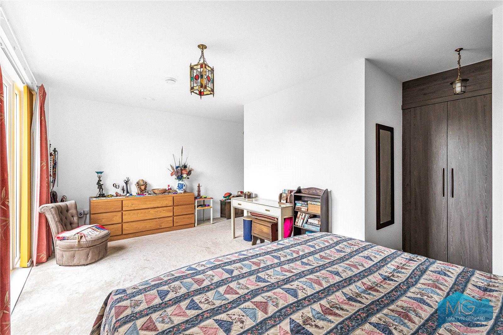 3 bedroom Penthouse for sale - Martyn Gerrard