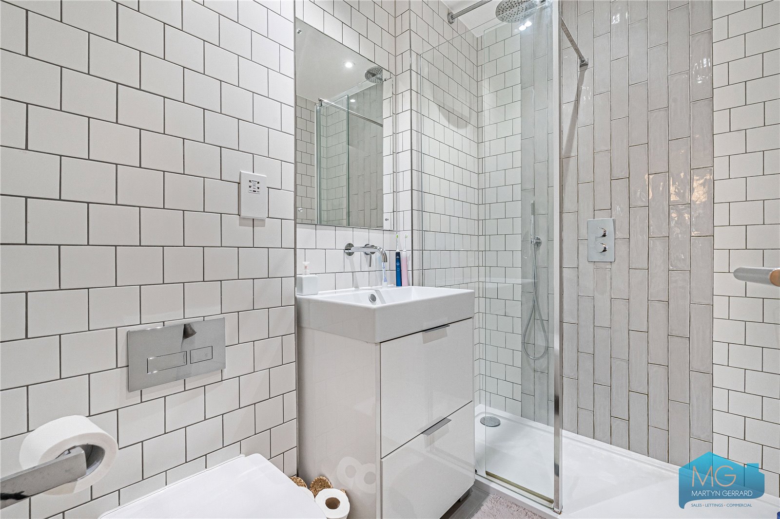 2 bedroom Apartment for sale - Martyn Gerrard