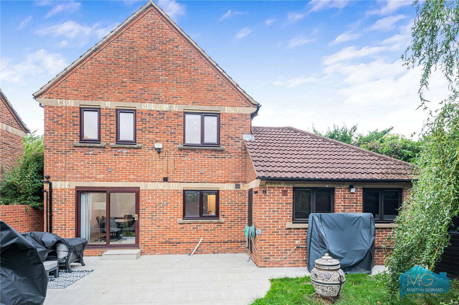 4 bedroom Detached House for sale - Martyn Gerrard