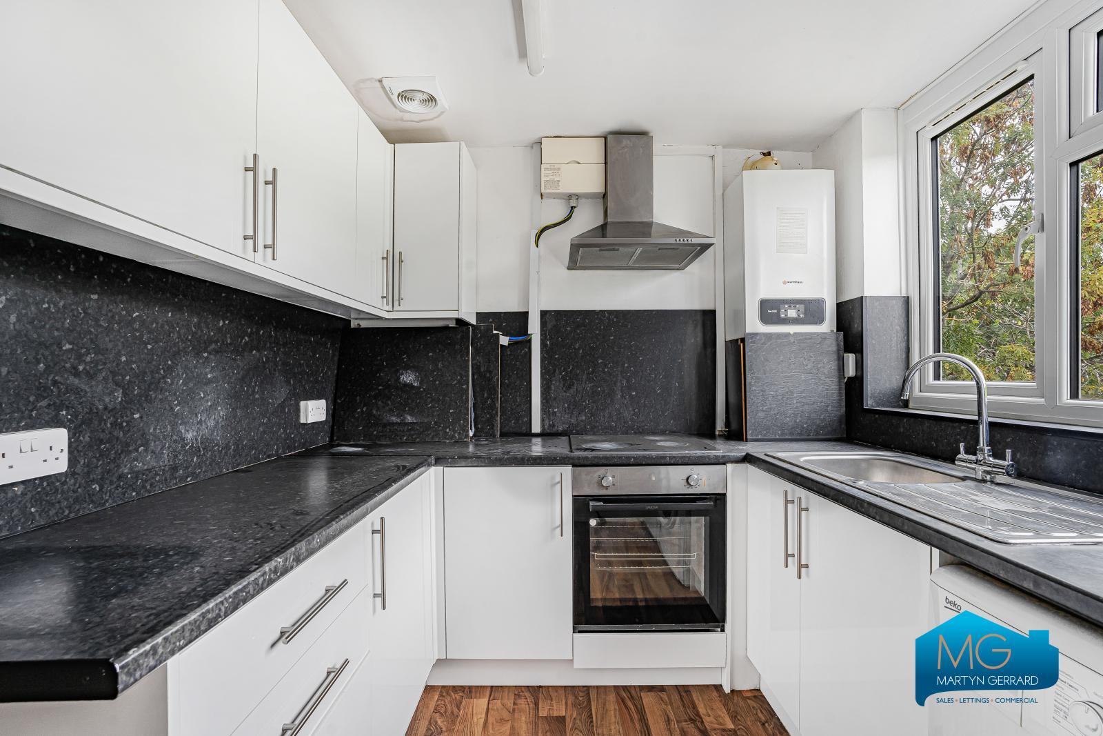 2 bedroom Apartment to rent - Martyn Gerrard