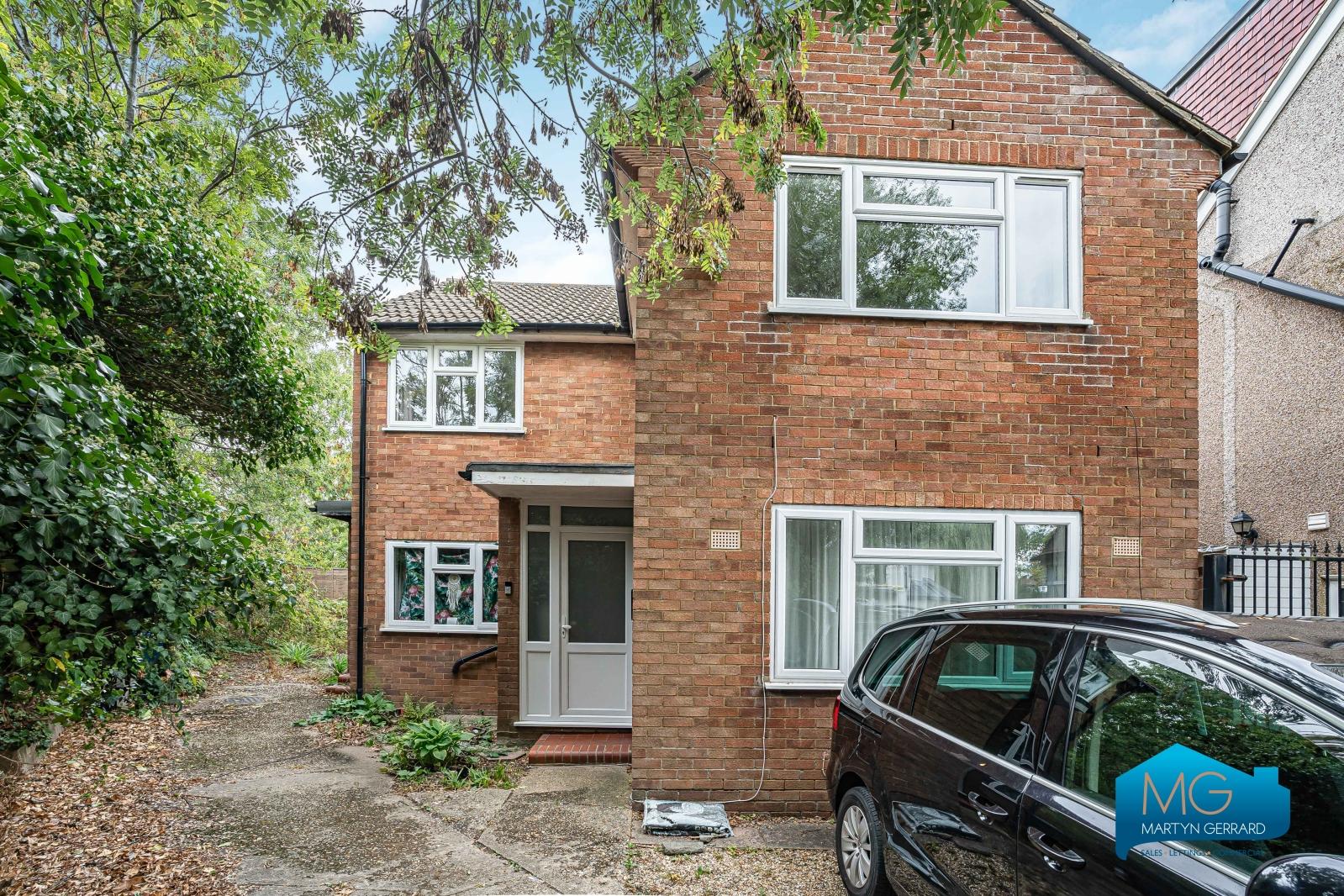 2 bedroom Apartment to rent - Martyn Gerrard