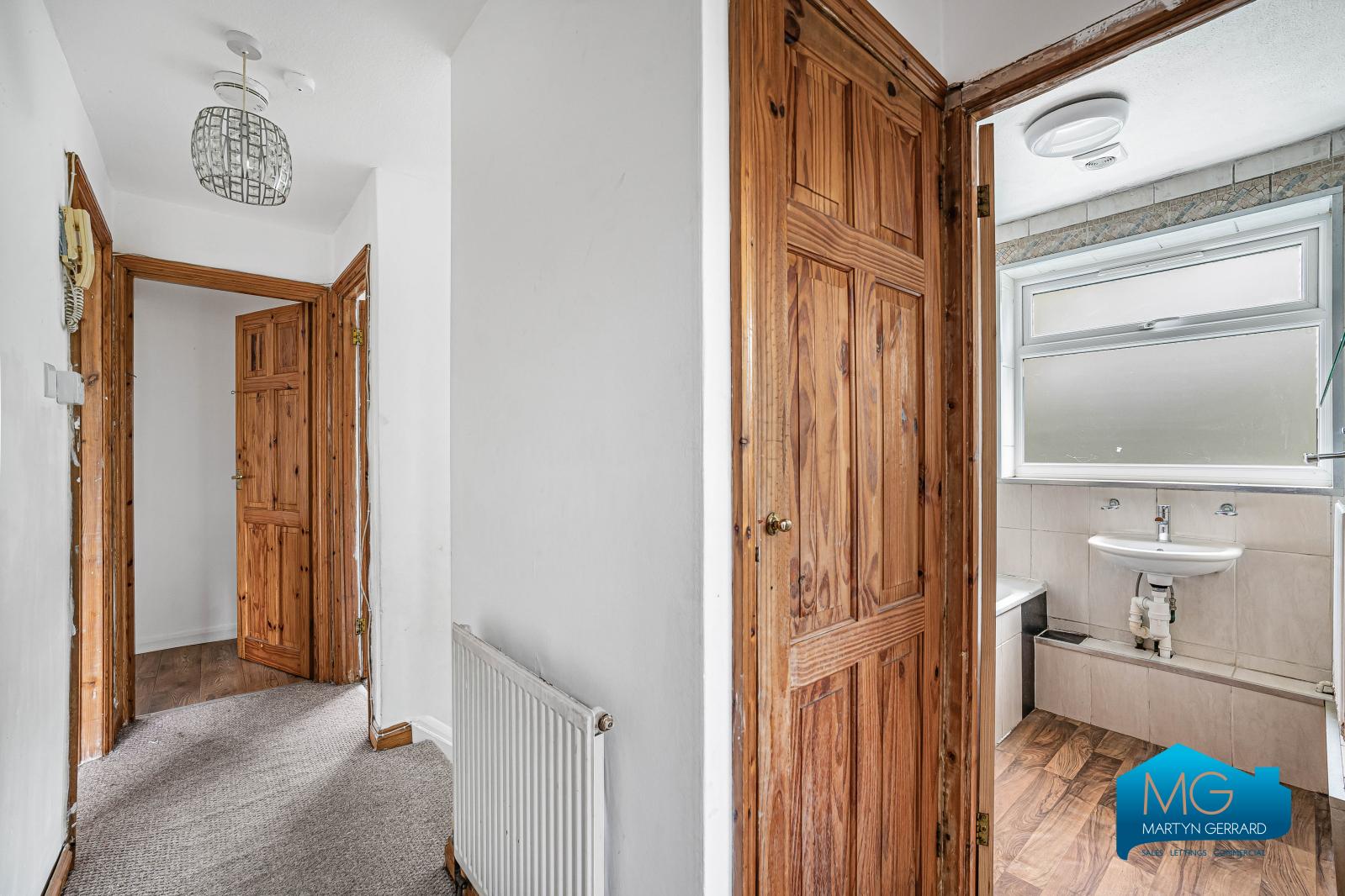 2 bedroom Apartment to rent - Martyn Gerrard