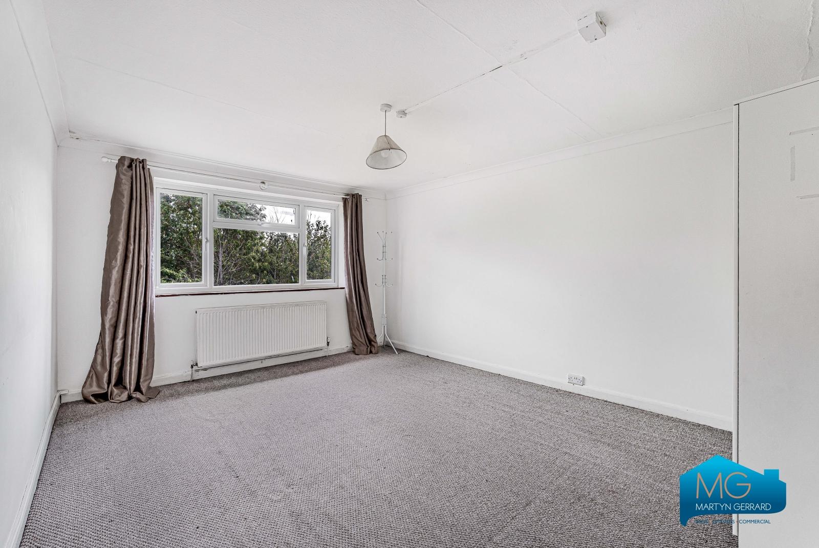 2 bedroom Apartment to rent - Martyn Gerrard
