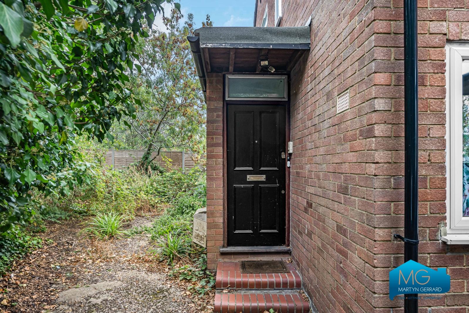 2 bedroom Apartment to rent - Martyn Gerrard