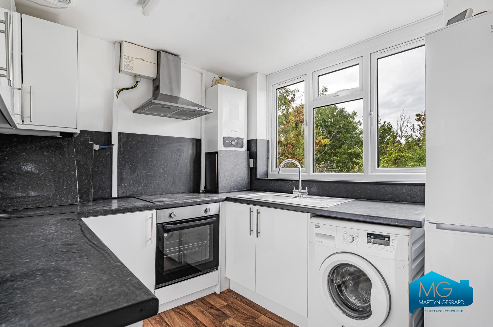 2 bedroom Apartment to rent - Martyn Gerrard