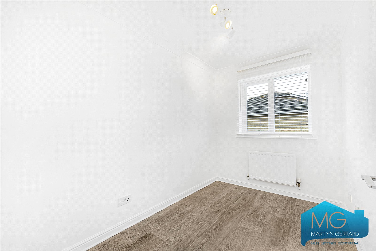 3 bedroom Semi-Detached House for sale - Martyn Gerrard