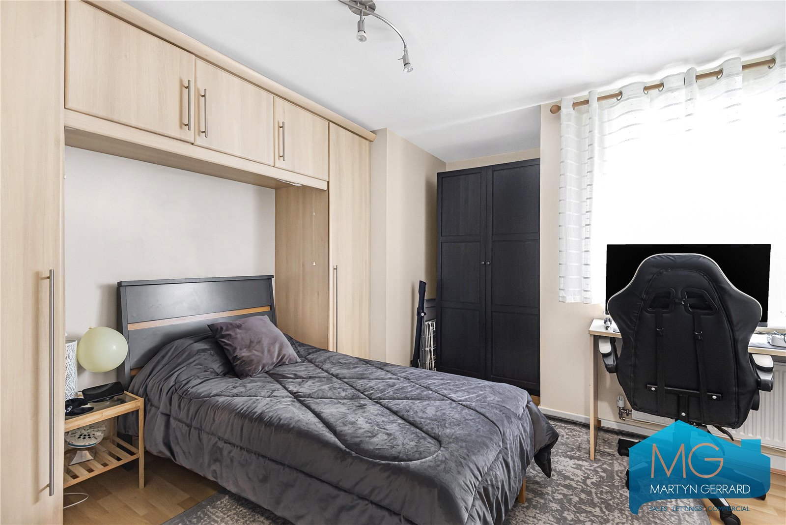 2 bedroom Ground Floor Flat for sale - Martyn Gerrard