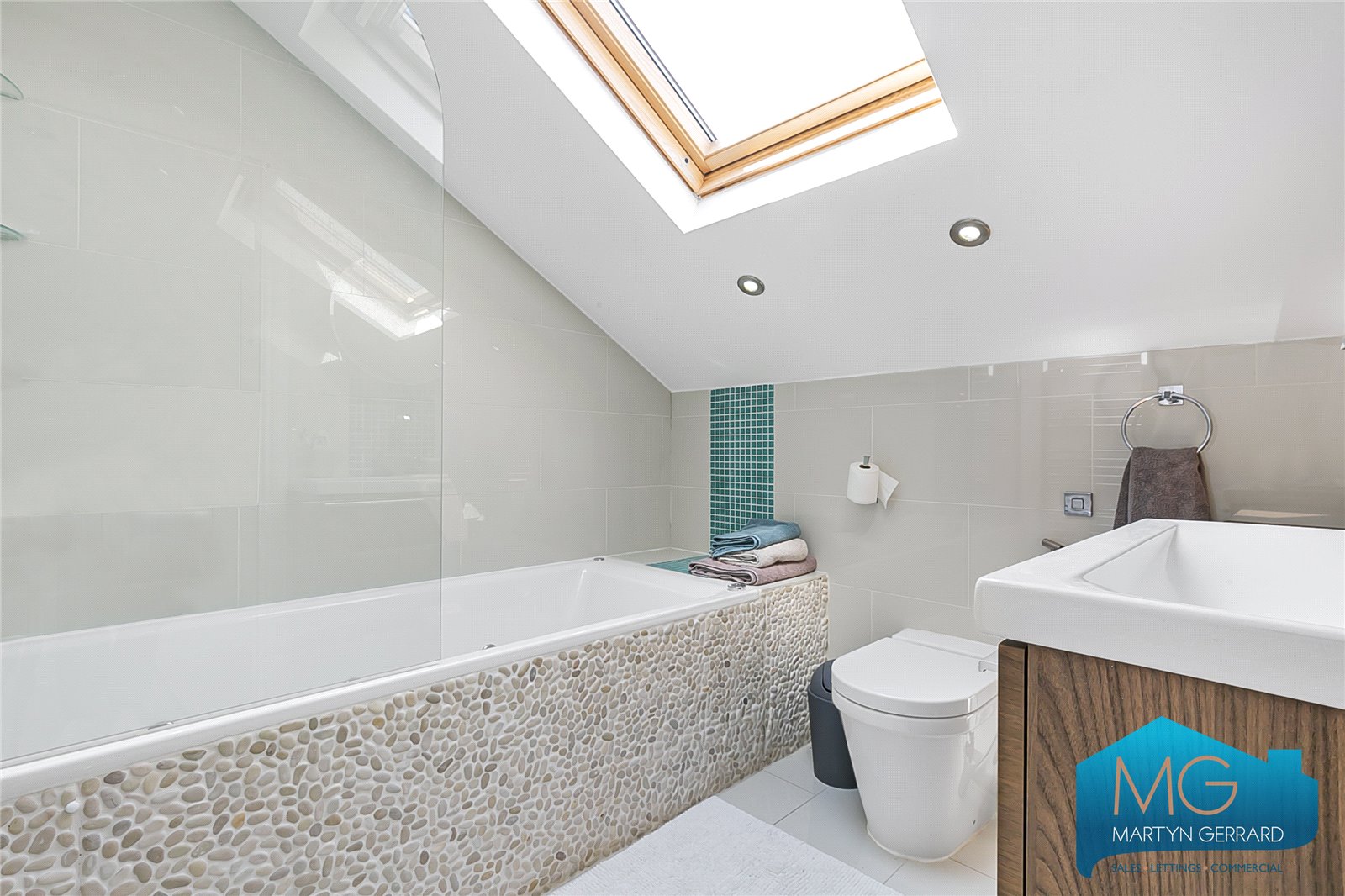 5 bedroom Semi-Detached House for sale - Martyn Gerrard