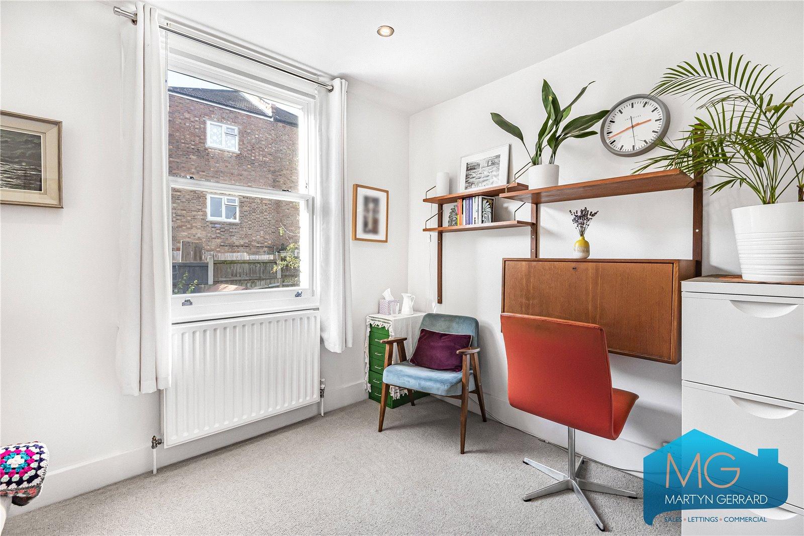 4 bedroom Terraced House for sale - Martyn Gerrard