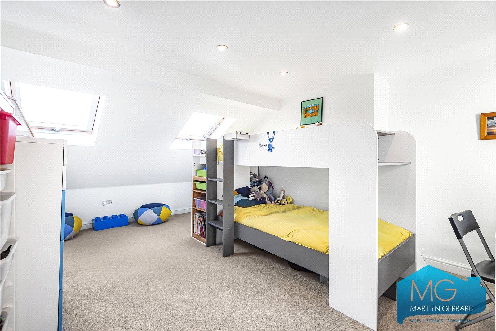 4 bedroom Terraced House for sale - Martyn Gerrard