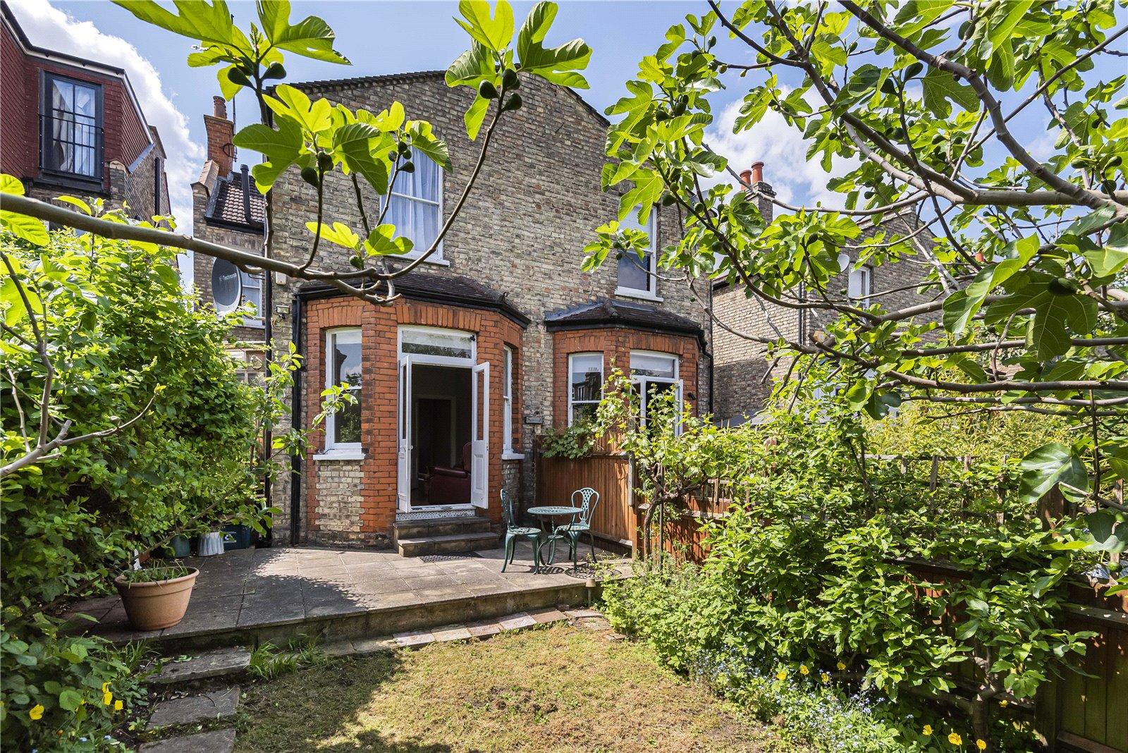3 bedroom Semi-Detached House for sale - Martyn Gerrard