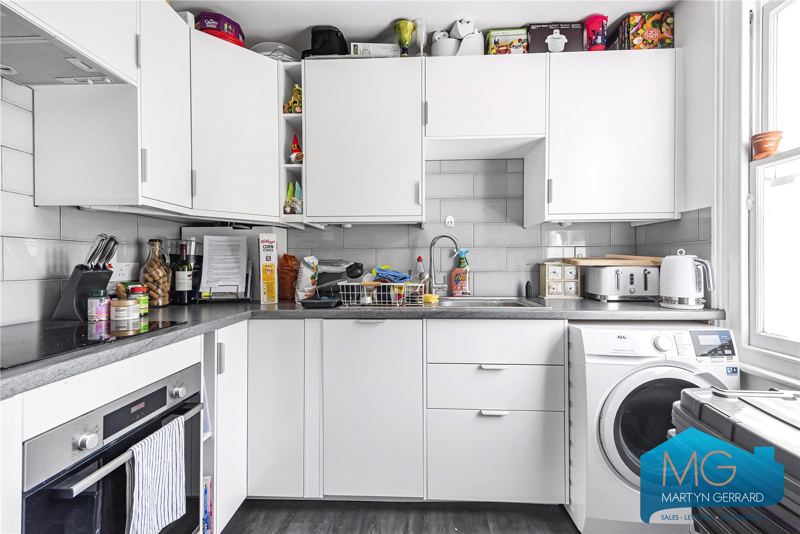 2 bedroom Apartment for sale - Martyn Gerrard