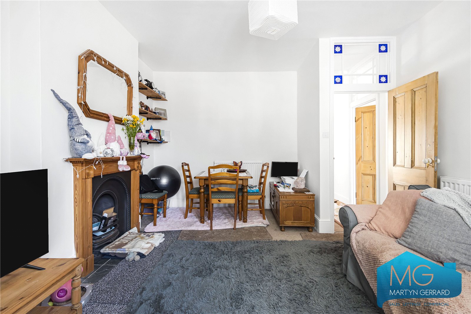 2 bedroom Apartment for sale - Martyn Gerrard