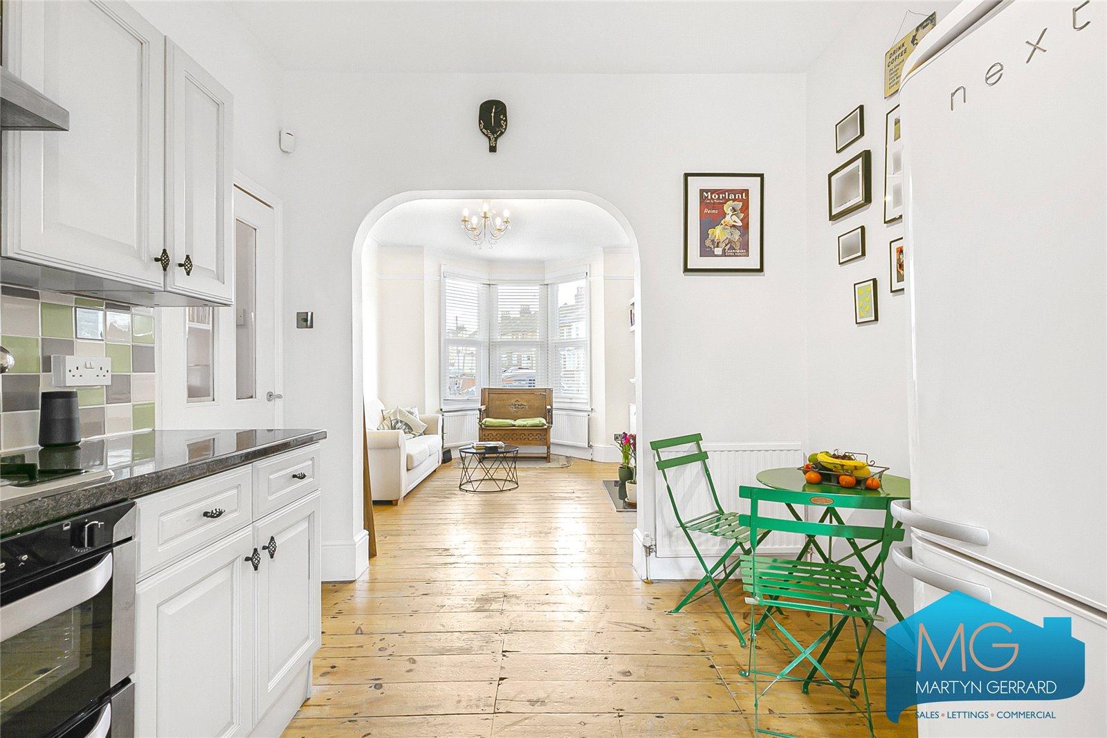 1 bedroom Apartment for sale - Martyn Gerrard