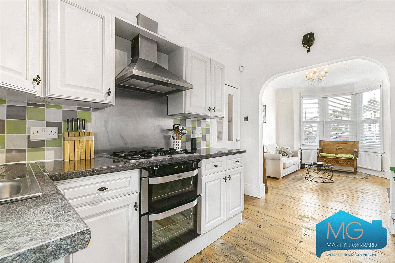 1 bedroom Apartment for sale - Martyn Gerrard