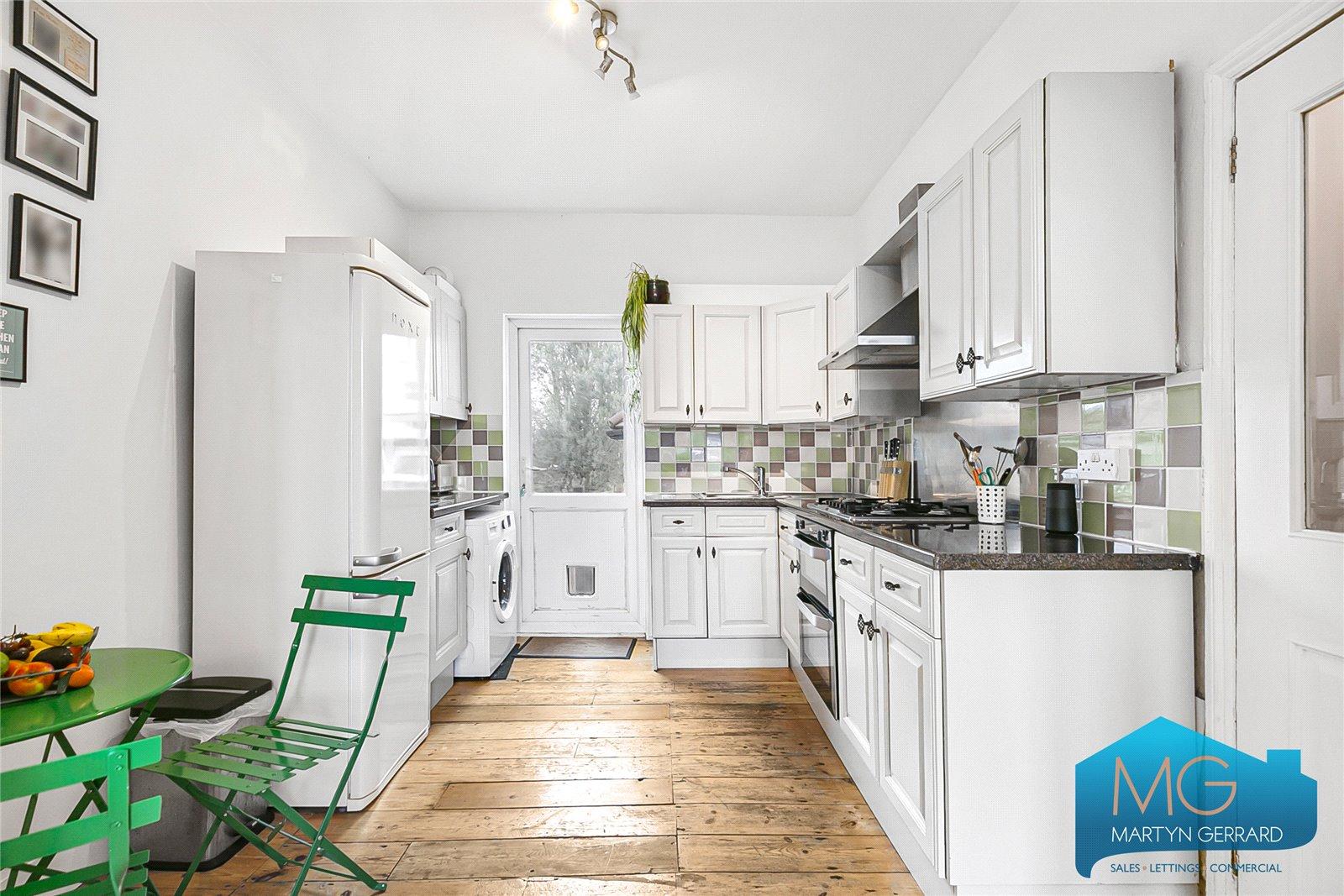 1 bedroom Apartment for sale - Martyn Gerrard