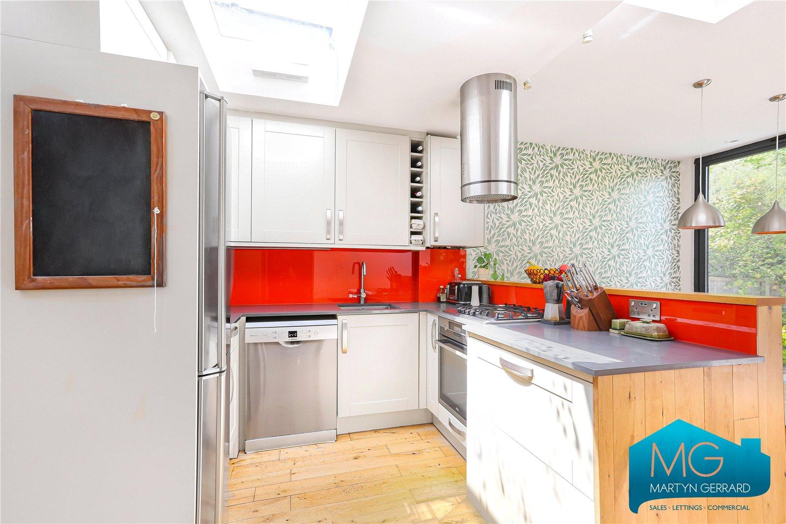2 bedroom Maisonette for sale - Martyn Gerrard