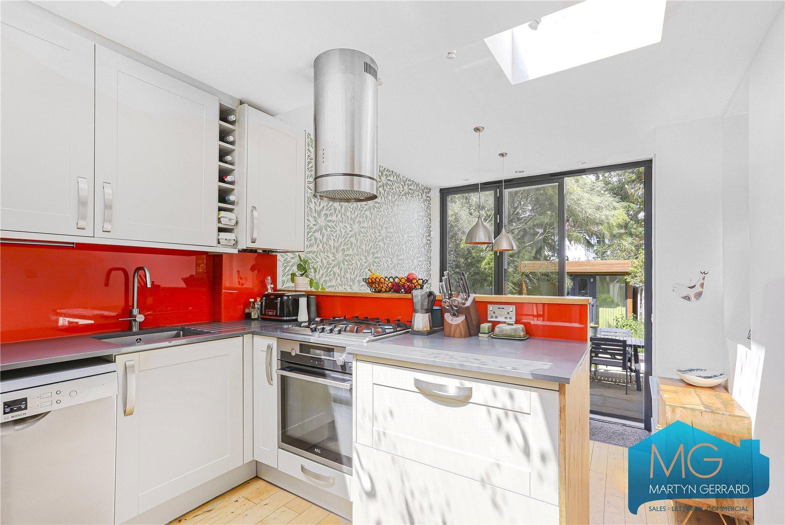 2 bedroom Maisonette for sale - Martyn Gerrard