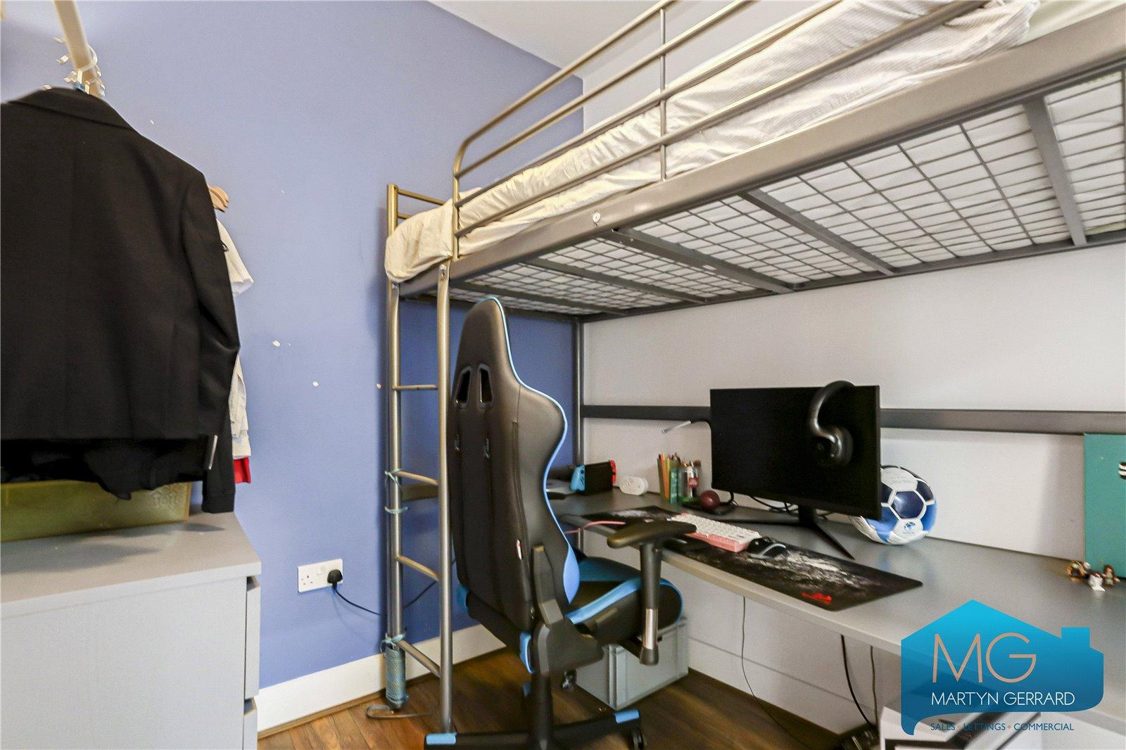 2 bedroom Maisonette for sale - Martyn Gerrard