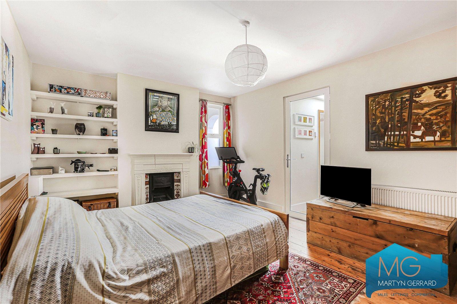 2 bedroom Maisonette for sale - Martyn Gerrard