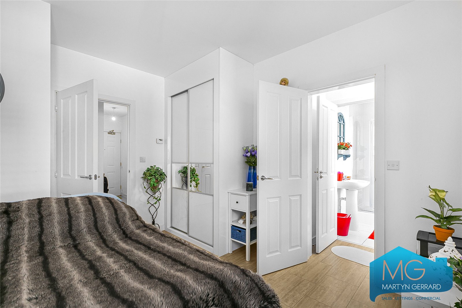 2 bedroom Apartment for sale - Martyn Gerrard