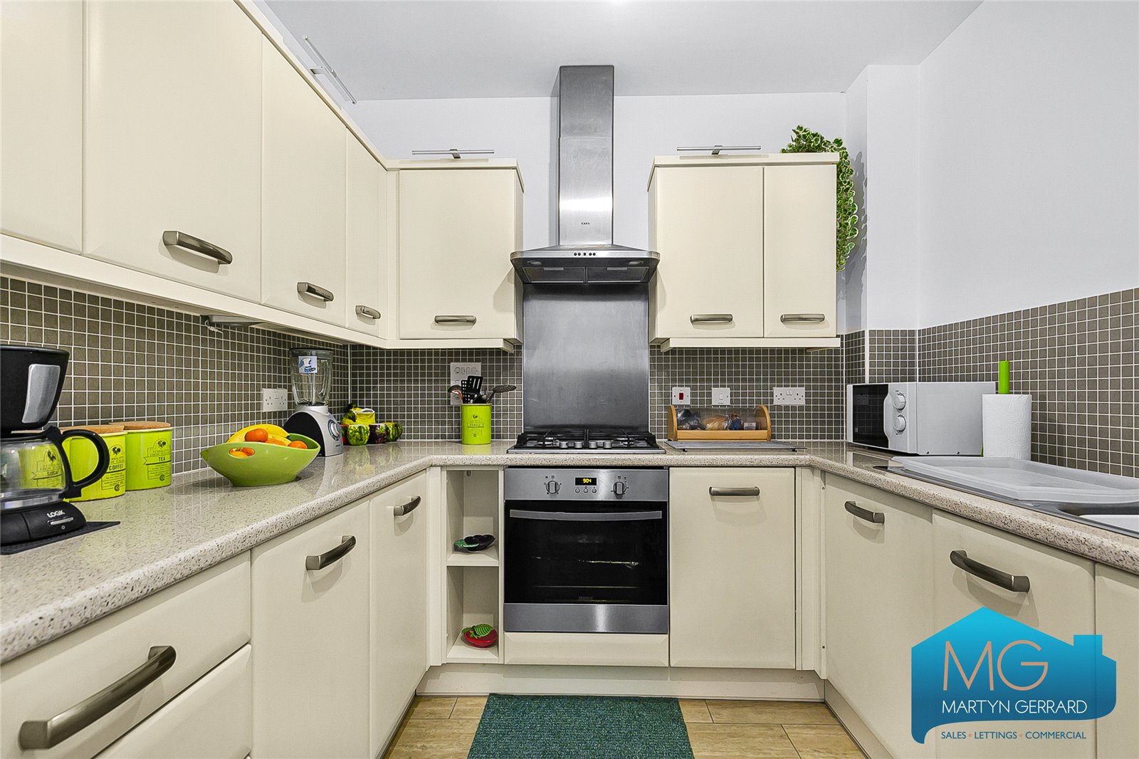 2 bedroom Apartment for sale - Martyn Gerrard