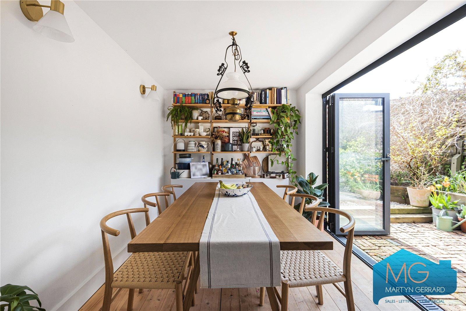 2 bedroom Terraced House for sale - Martyn Gerrard