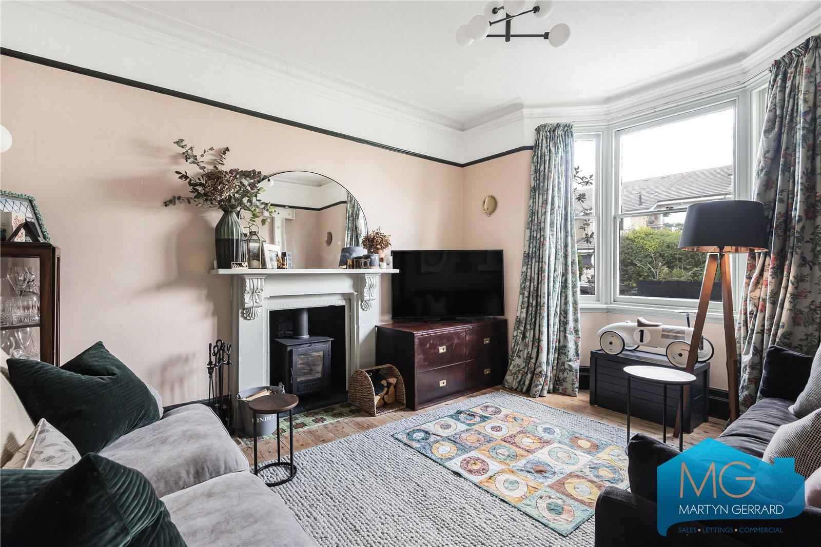 2 bedroom Terraced House for sale - Martyn Gerrard