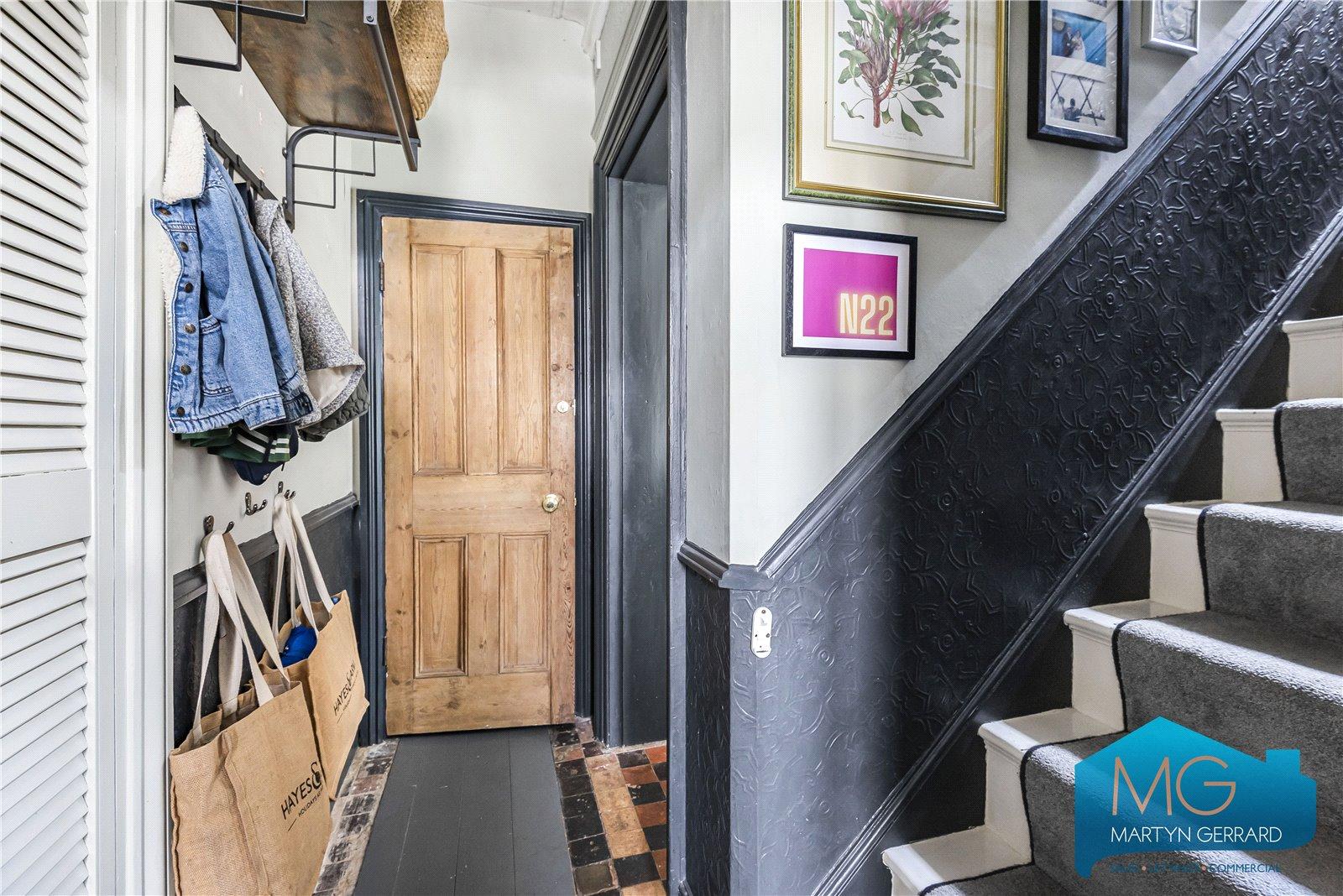 2 bedroom Terraced House for sale - Martyn Gerrard