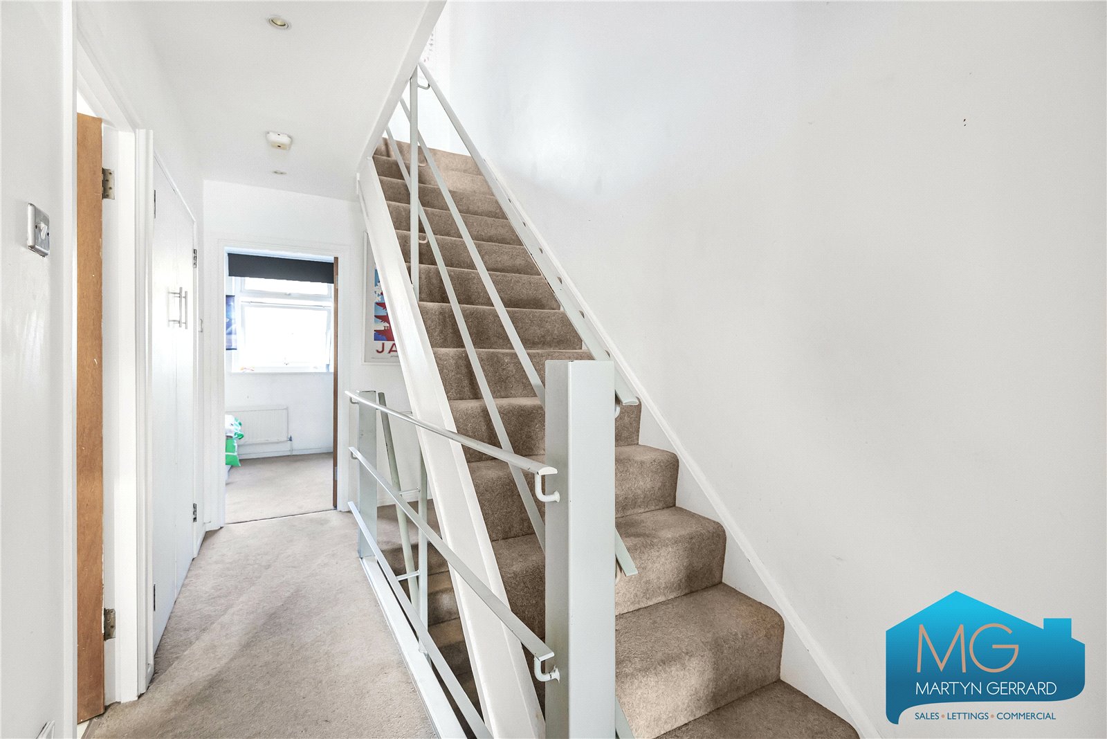 4 bedroom Terraced House for sale - Martyn Gerrard