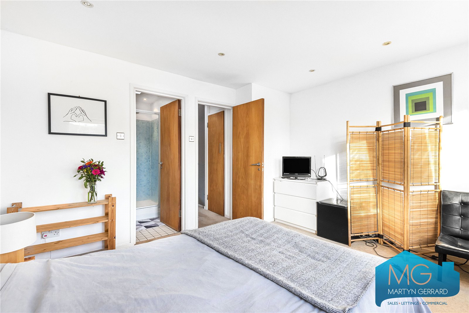 4 bedroom Terraced House for sale - Martyn Gerrard
