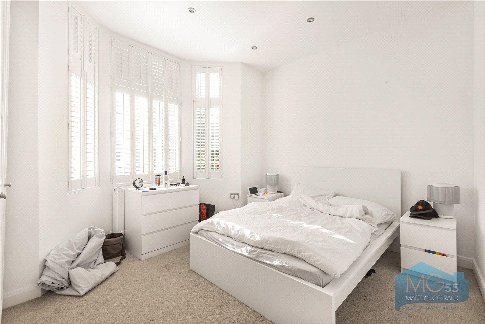 3 bedroom Apartment for sale - Martyn Gerrard