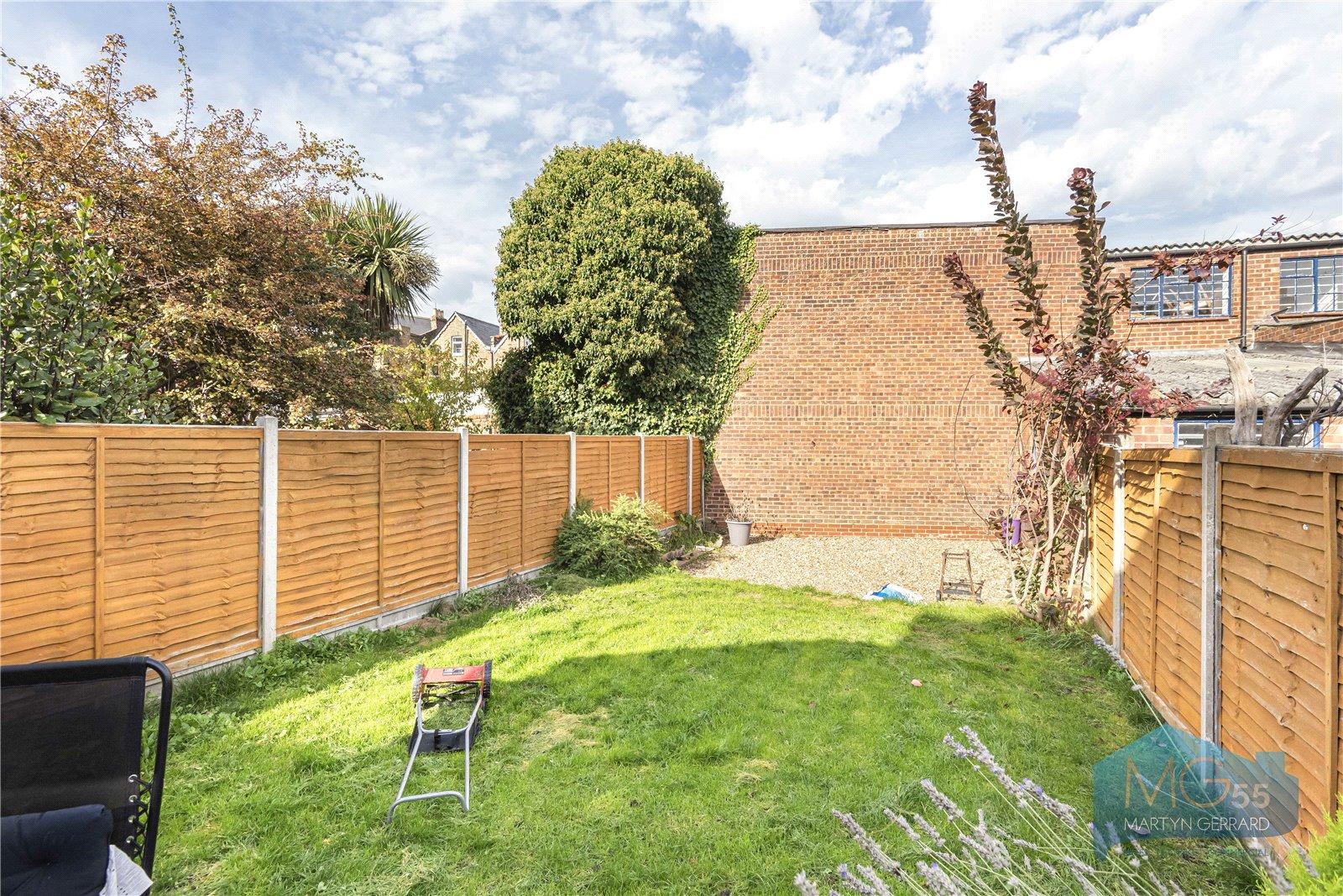 3 bedroom Apartment for sale - Martyn Gerrard