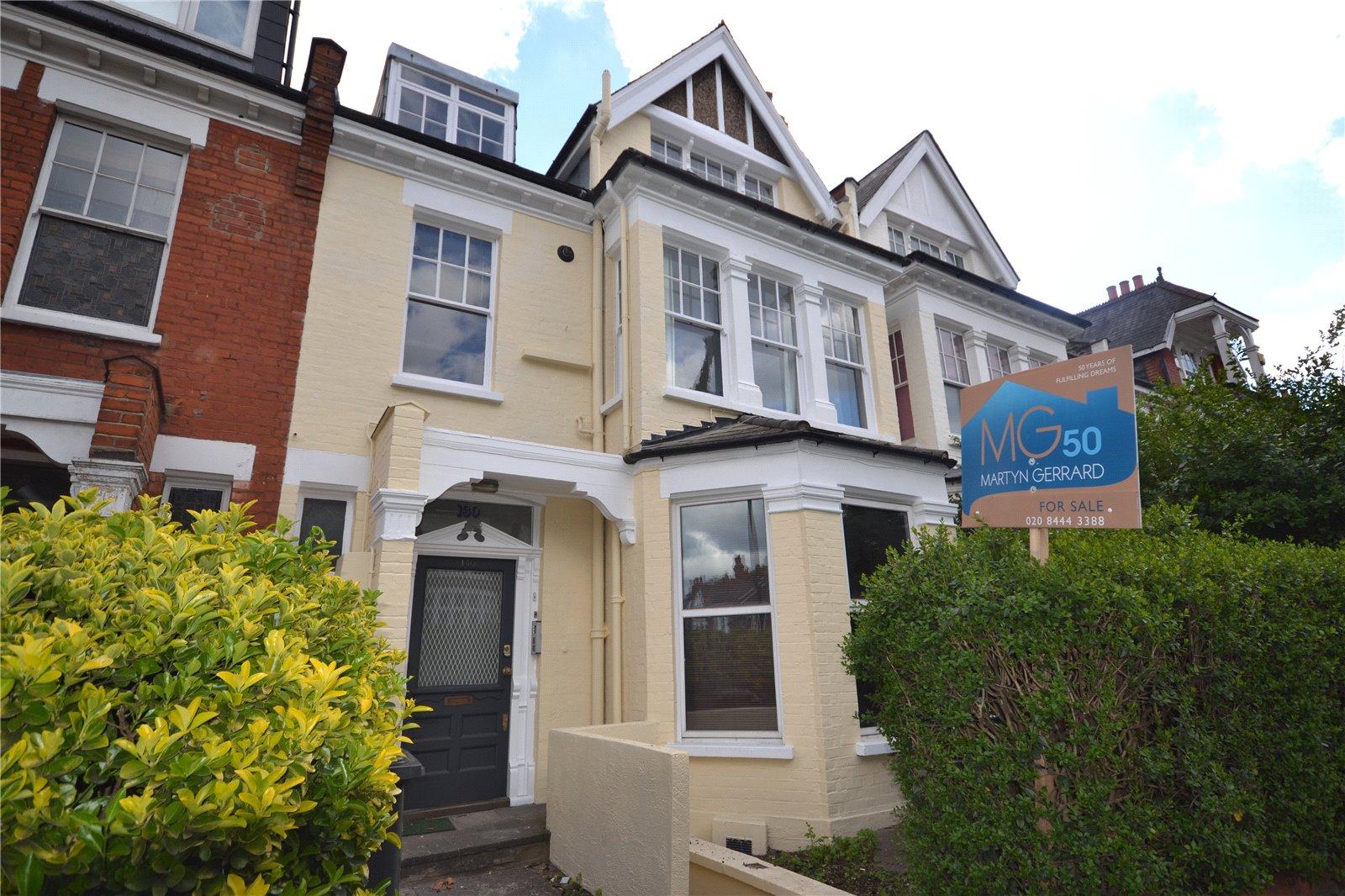 2 bedroom Apartment for sale - Martyn Gerrard