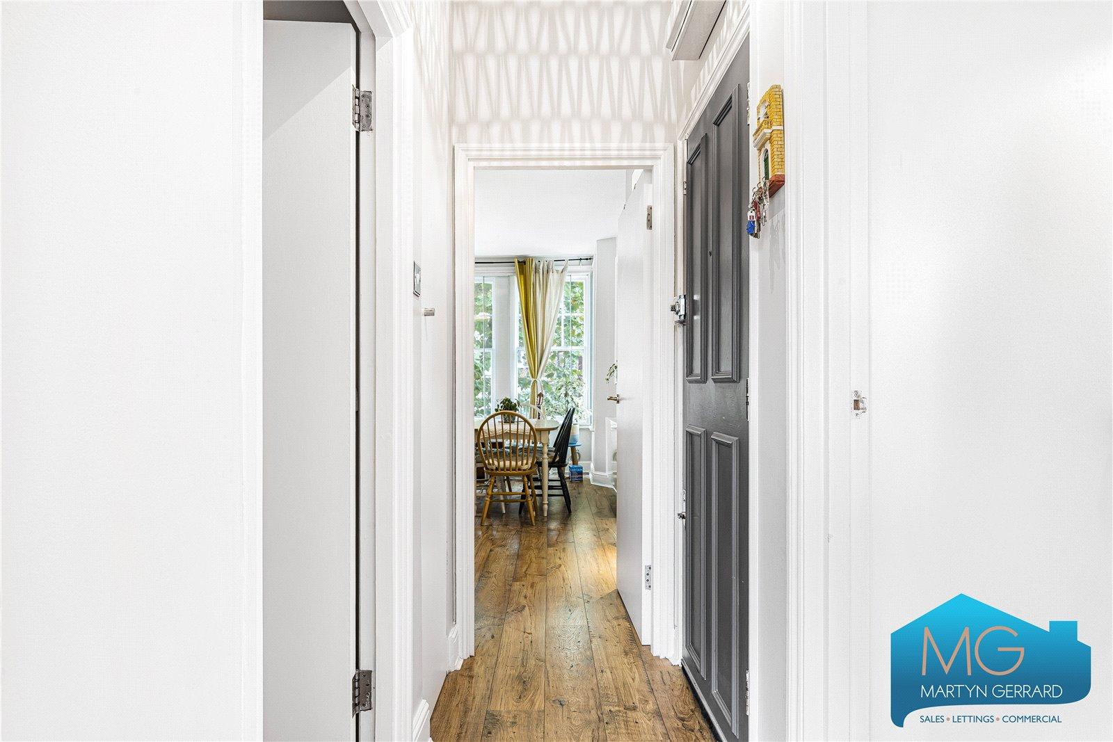 2 bedroom Apartment for sale - Martyn Gerrard