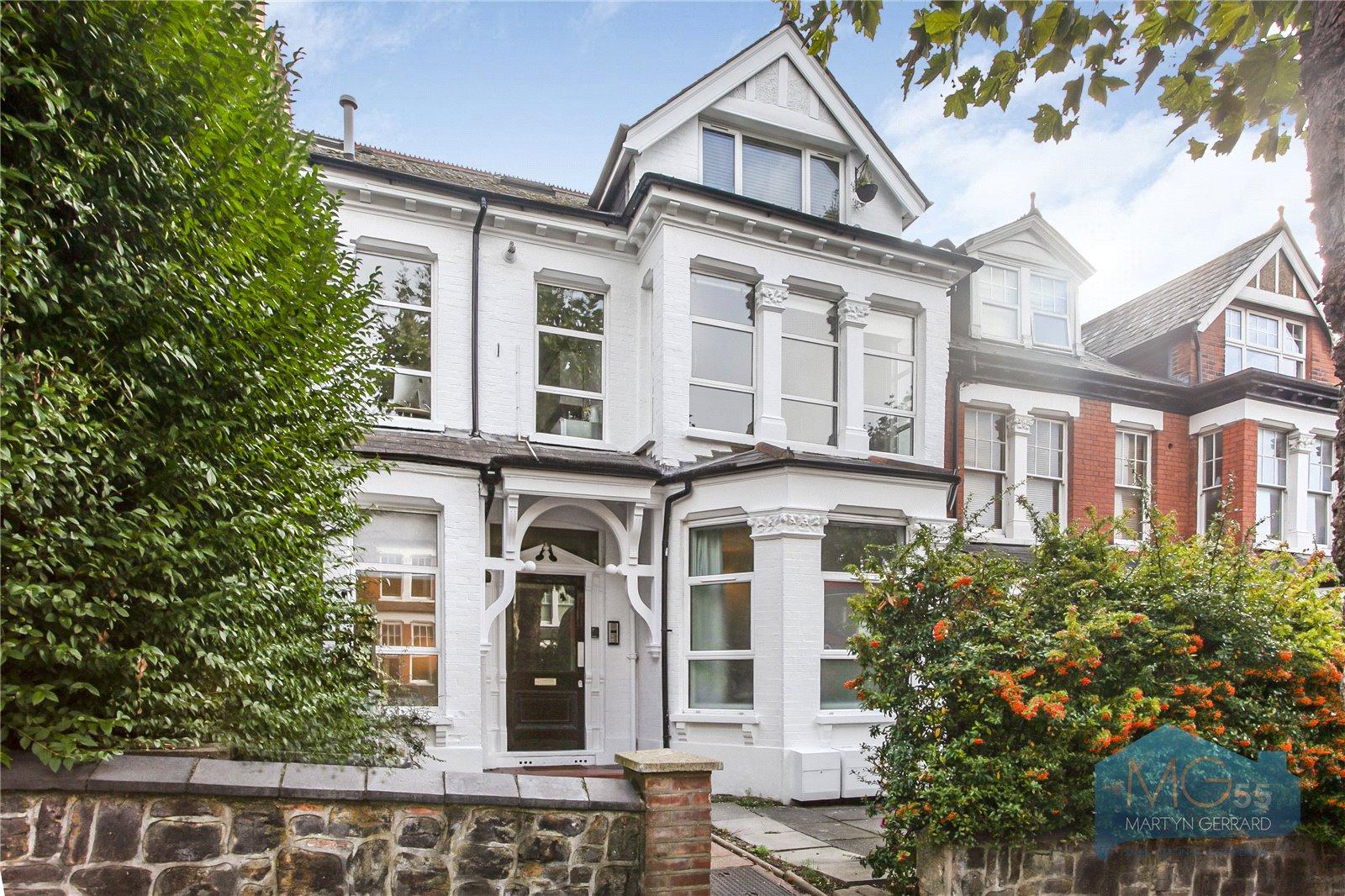 1 bedroom Apartment for sale - Martyn Gerrard