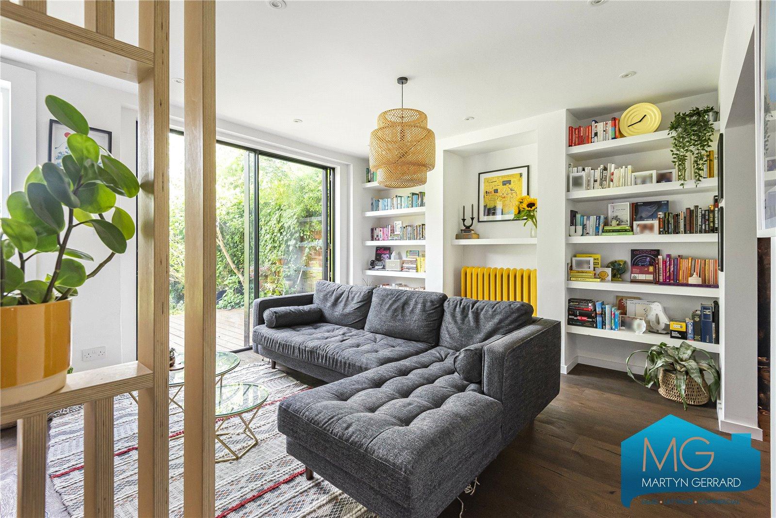 2 bedroom Apartment for sale - Martyn Gerrard