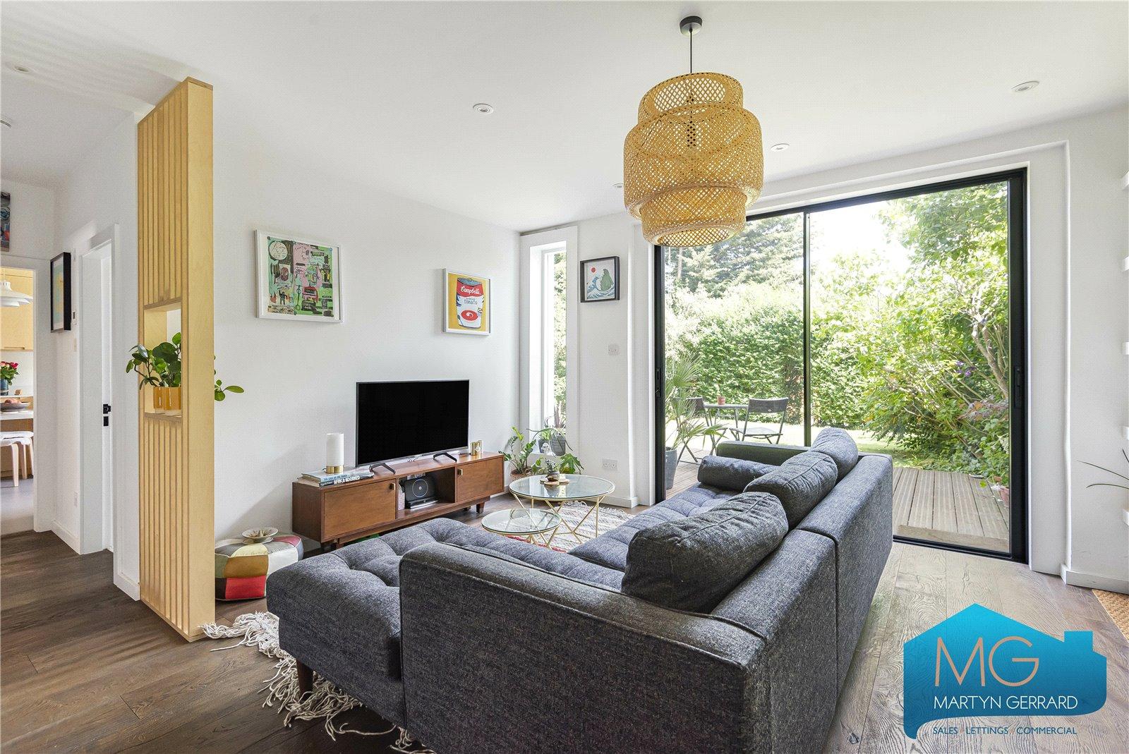 2 bedroom Apartment for sale - Martyn Gerrard