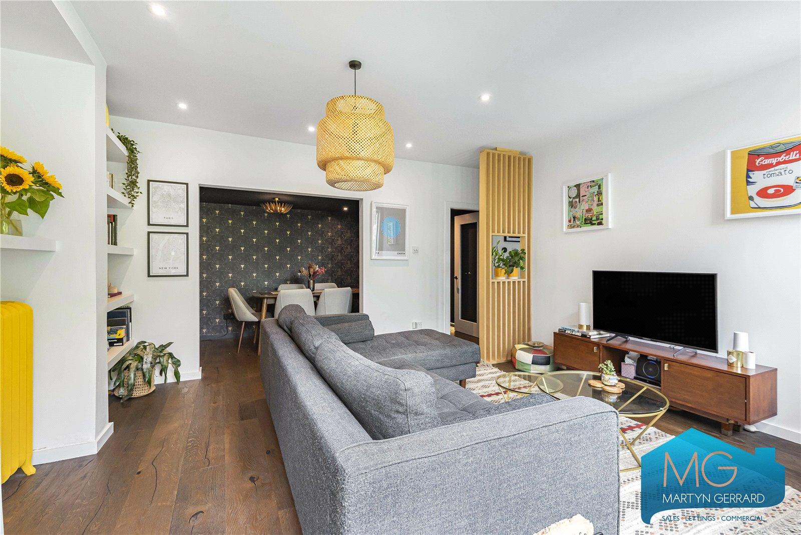 2 bedroom Apartment for sale - Martyn Gerrard