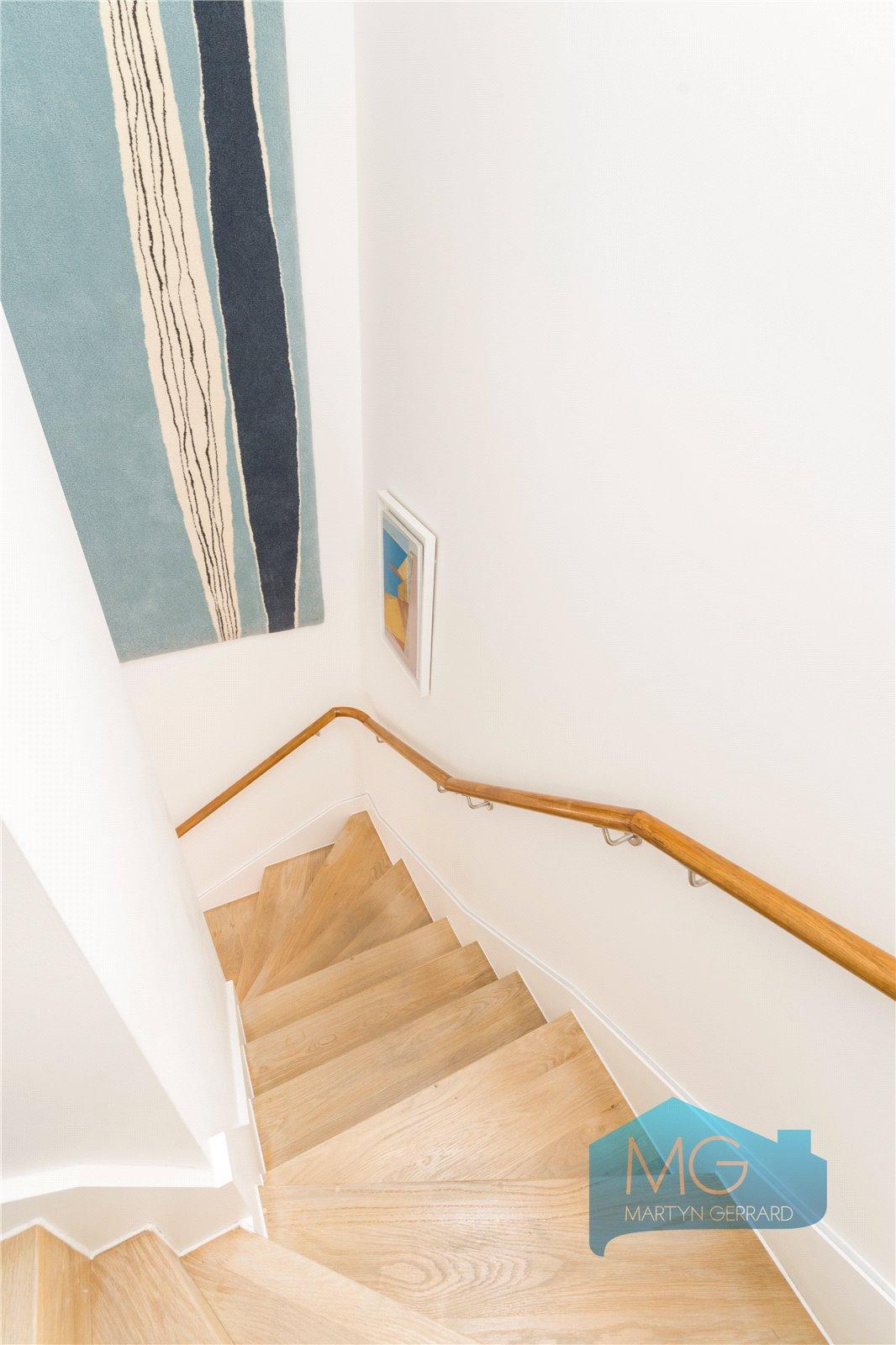 3 bedroom End of Terrace House for sale - Martyn Gerrard