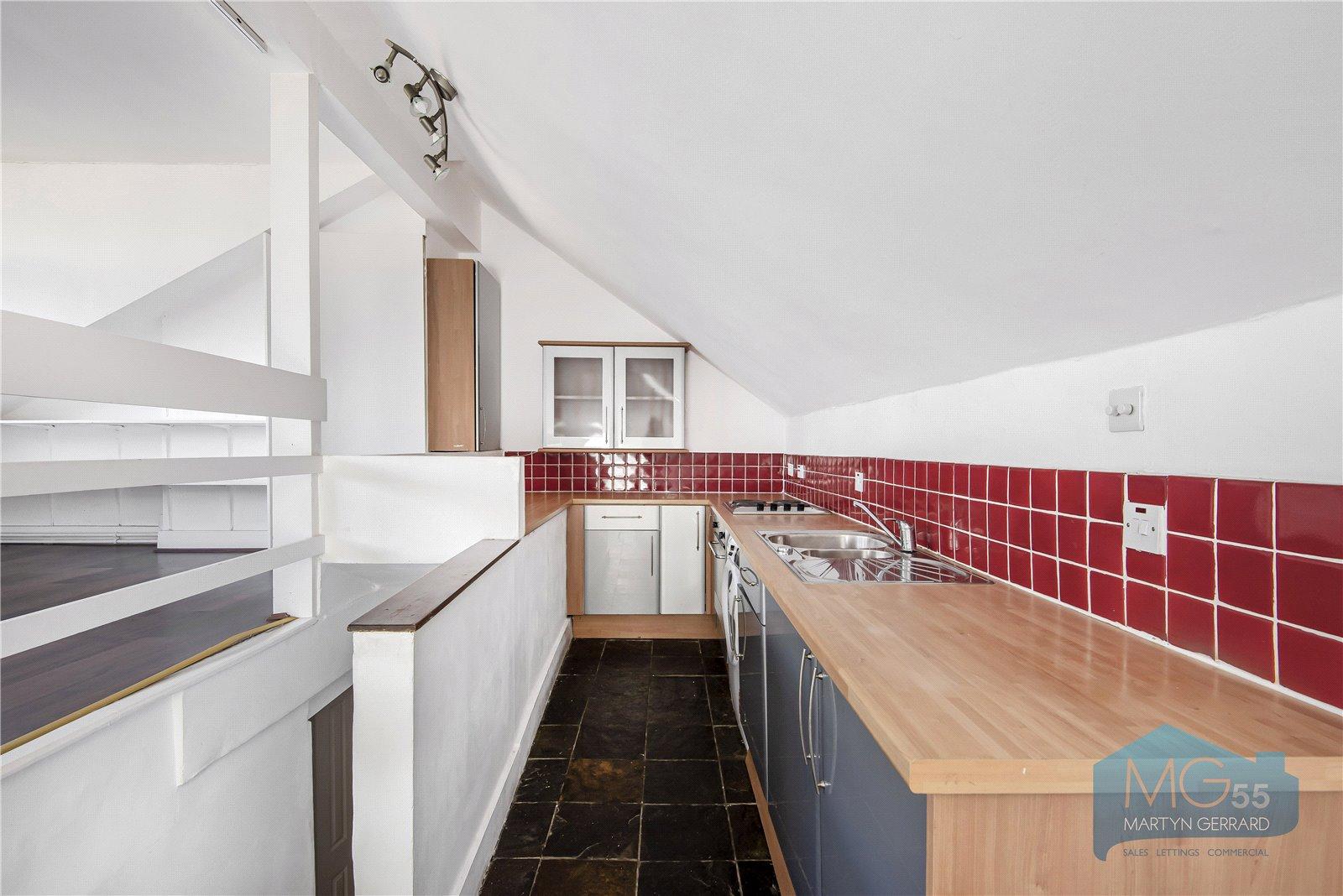 2 bedroom Apartment for sale - Martyn Gerrard