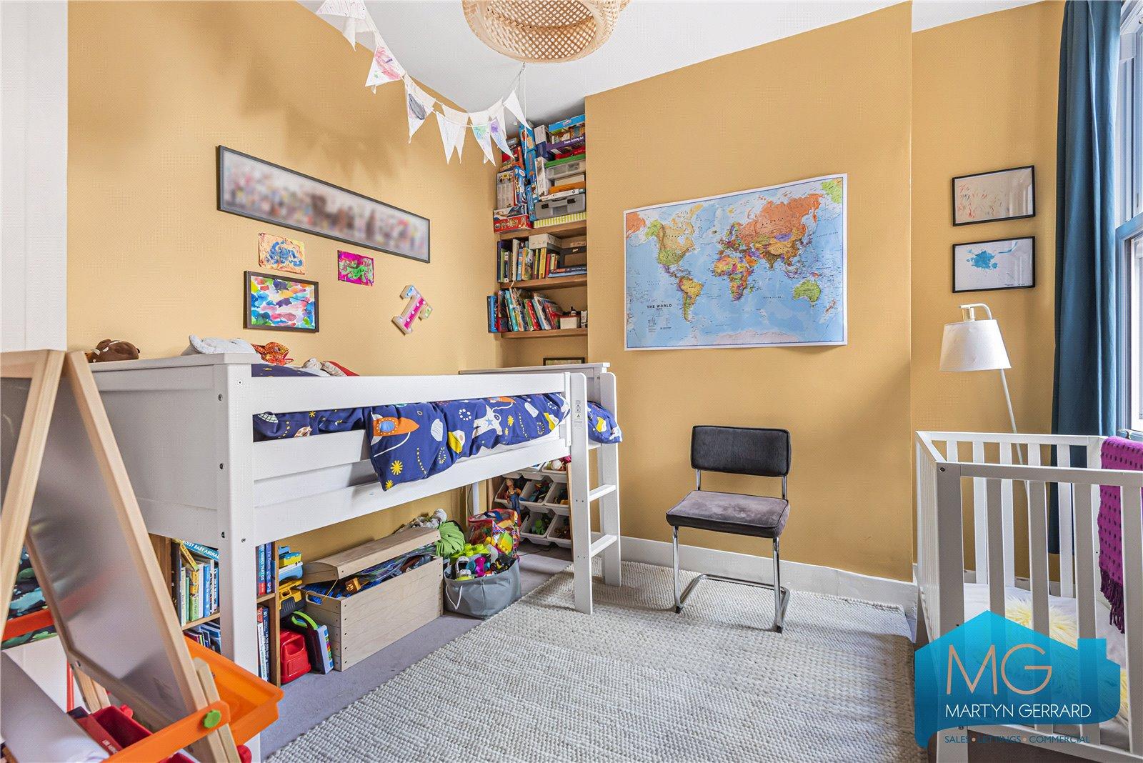 2 bedroom Maisonette for sale - Martyn Gerrard