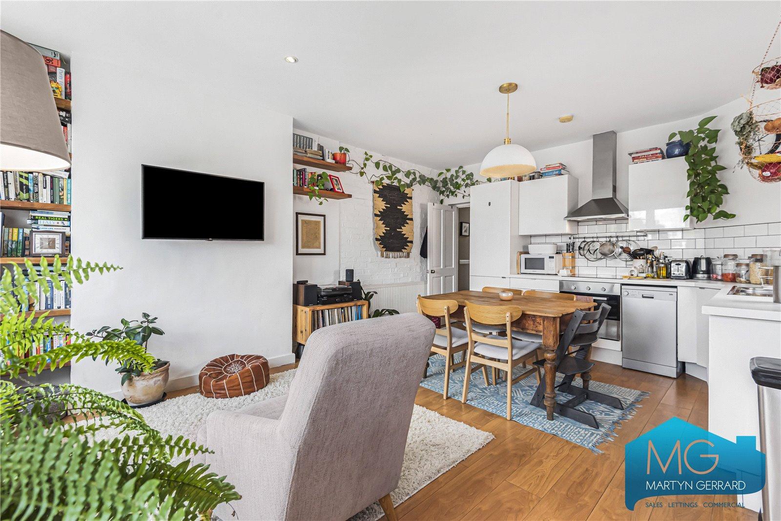 2 bedroom Maisonette for sale - Martyn Gerrard