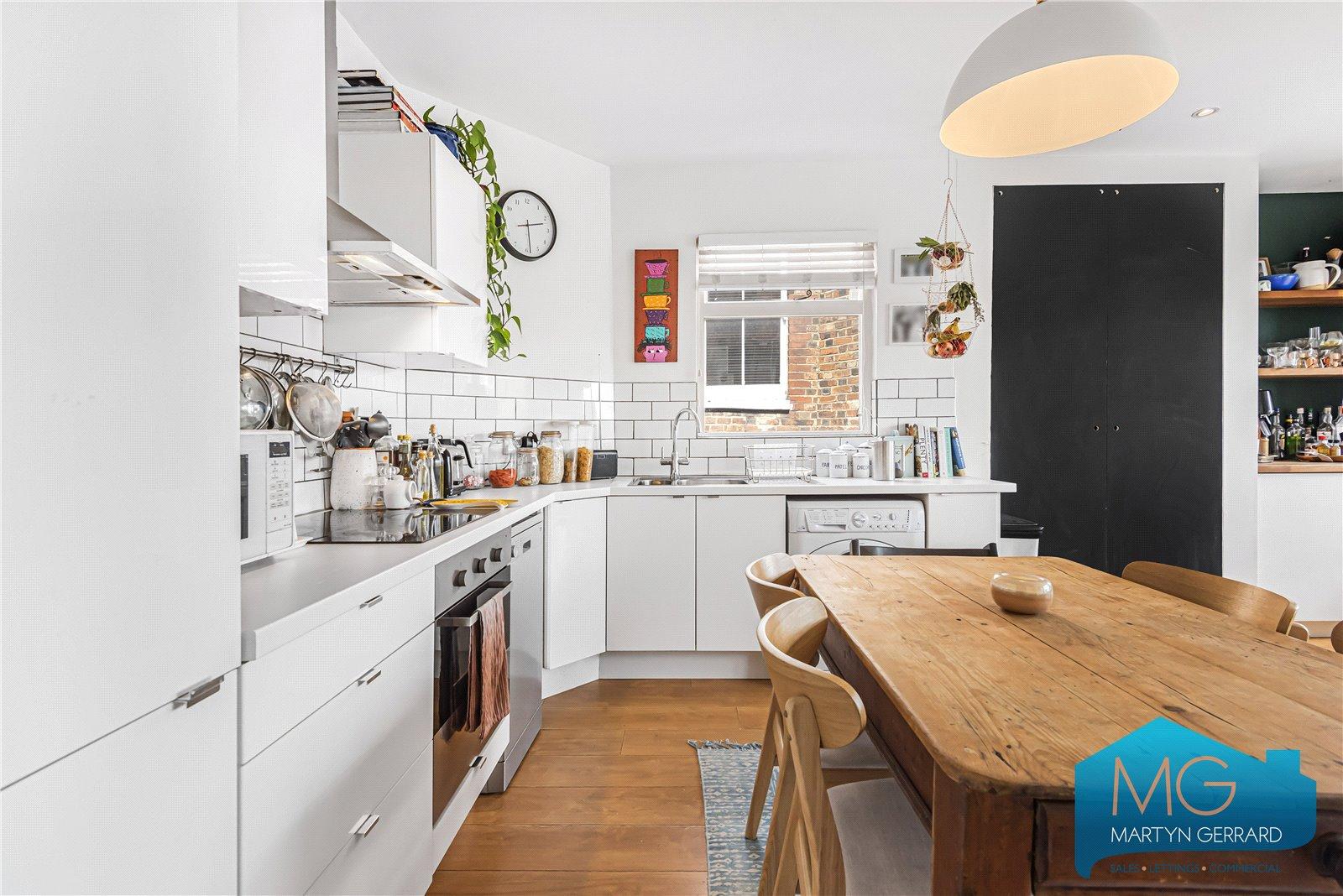 2 bedroom Maisonette for sale - Martyn Gerrard