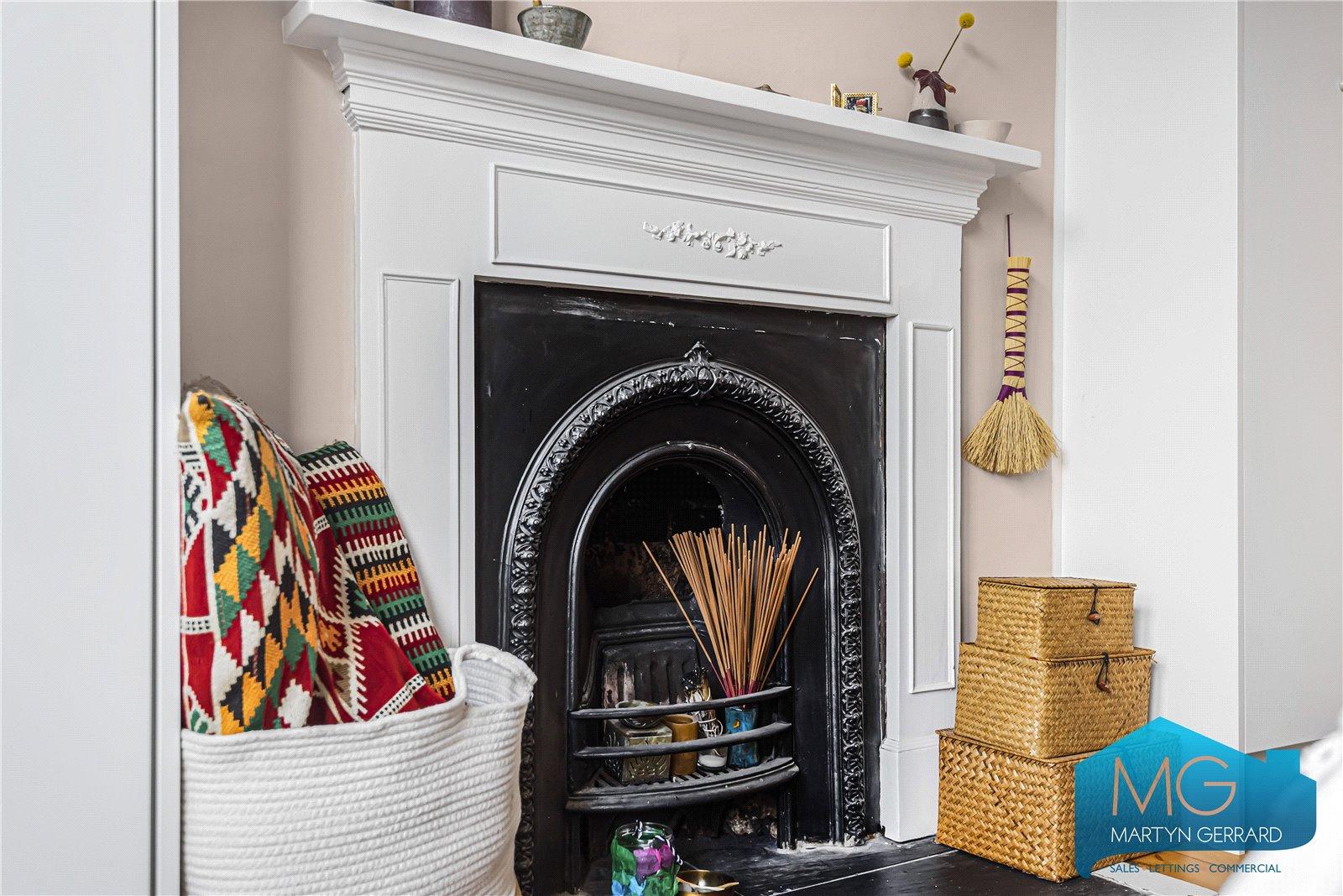 2 bedroom Maisonette for sale - Martyn Gerrard