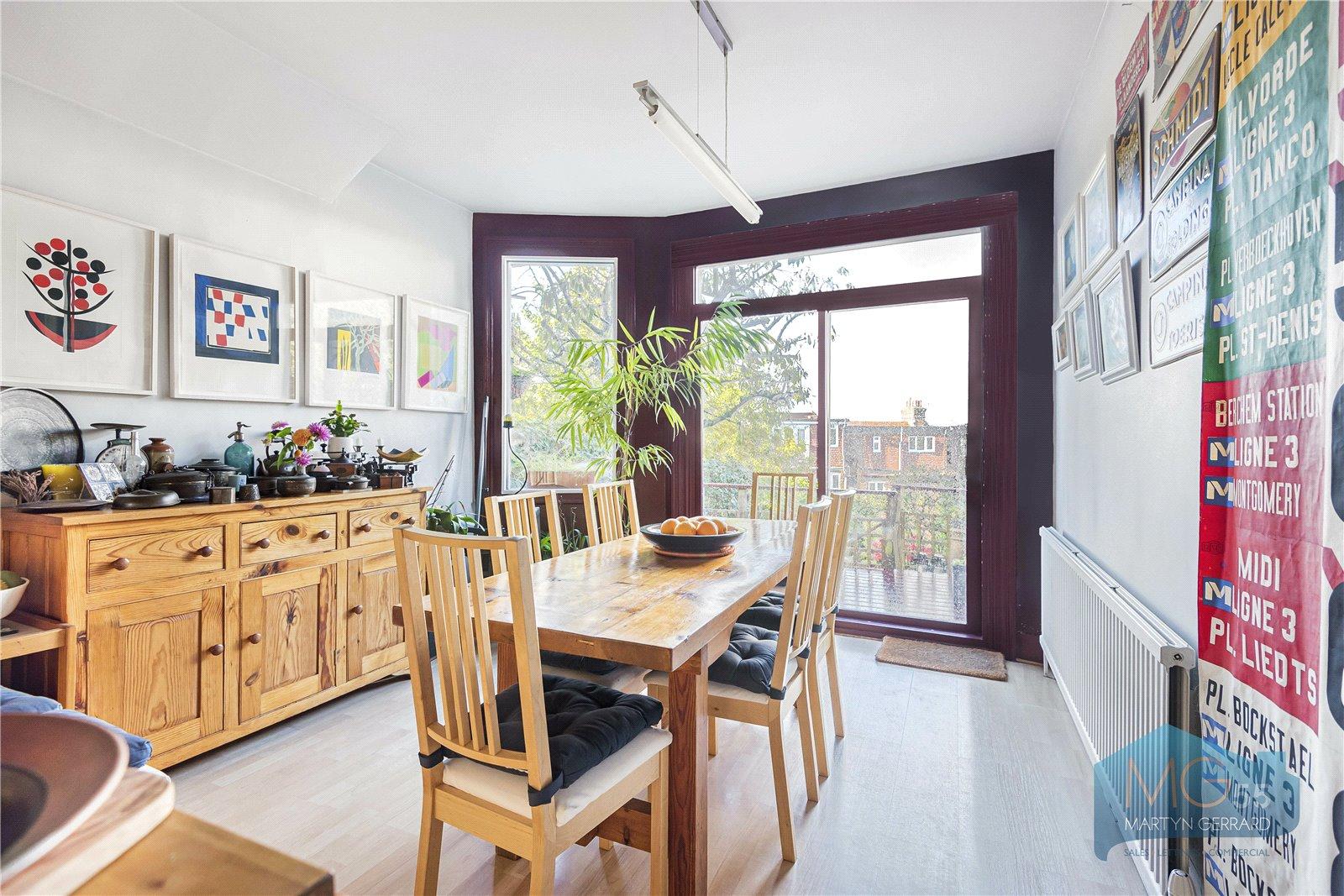 4 bedroom Terraced House for sale - Martyn Gerrard