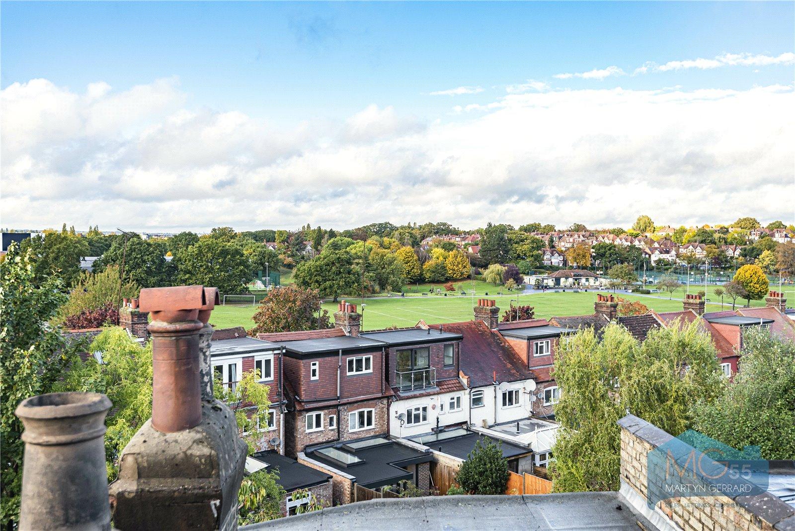4 bedroom Terraced House for sale - Martyn Gerrard