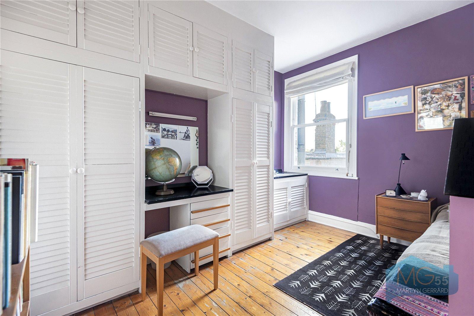 4 bedroom Terraced House for sale - Martyn Gerrard