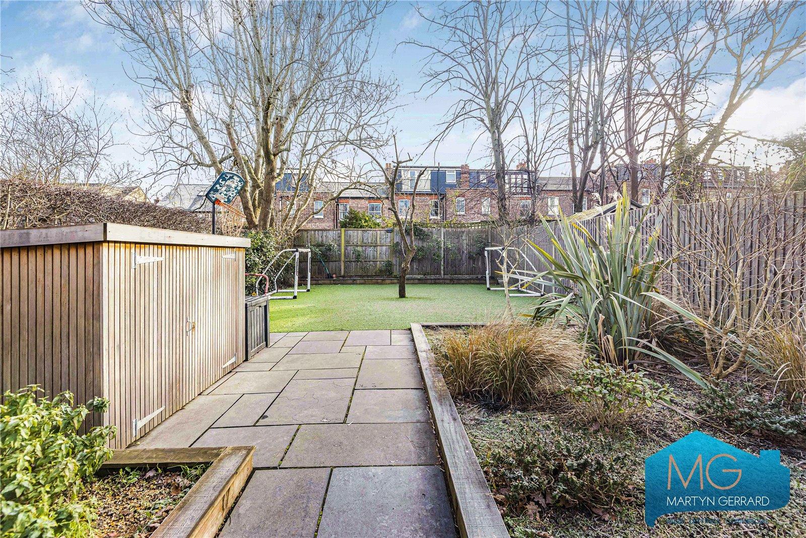 5 bedroom End of Terrace House for sale - Martyn Gerrard